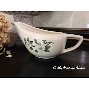 Dogwood China Vintage Gravy Boat, Dogwood Pattern Dishes, Floral Gravy Boat