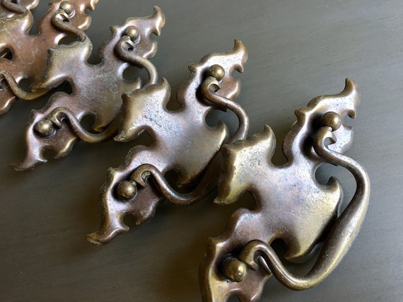 dresser drawer pulls Schaub and Company 988-WB 5-3/8