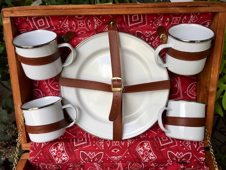 Picnic Basket For Four, Picnic Basket With Dishes image 5