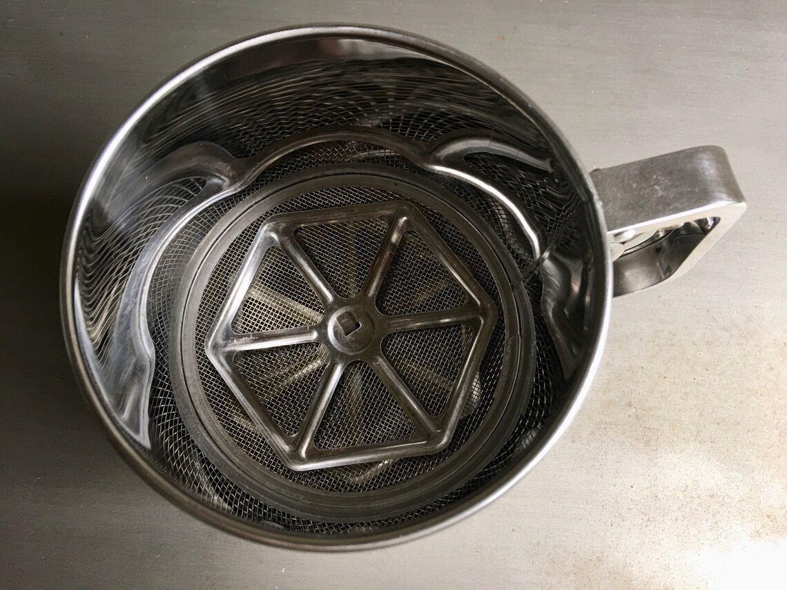 Vintage Handheld Flour Sifter Old Fashioned Sifter Triple Etsy