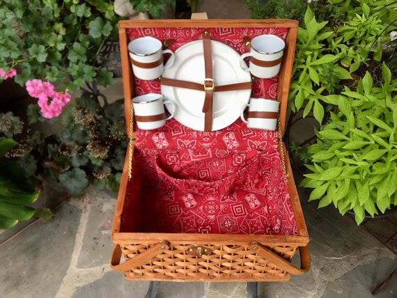 Picnic Basket For Four, Picnic Basket With Dishes - image 4