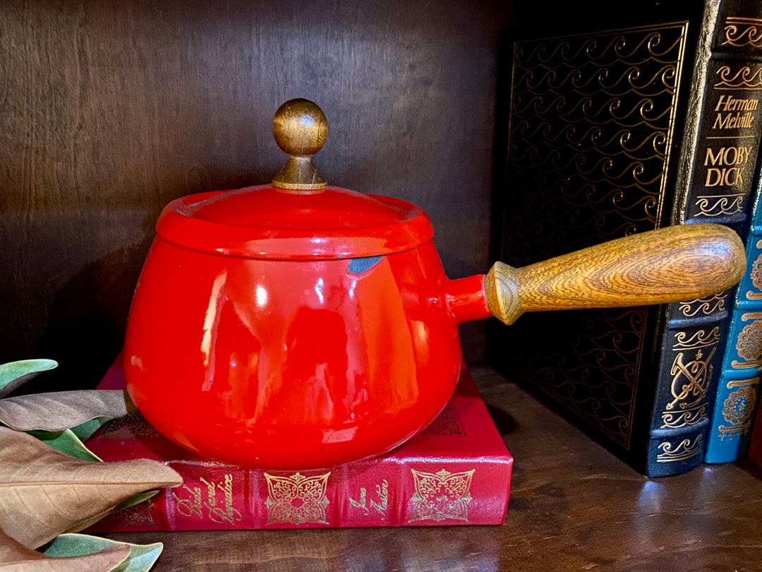 Vintage Red Enamel Pot With Wood Handle Etsy