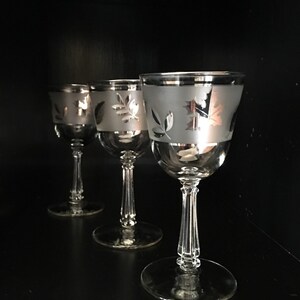Libbey Wine Glasses Set of 4