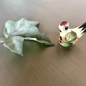 Small Bird Figurine, Vintage Bird Figurine
