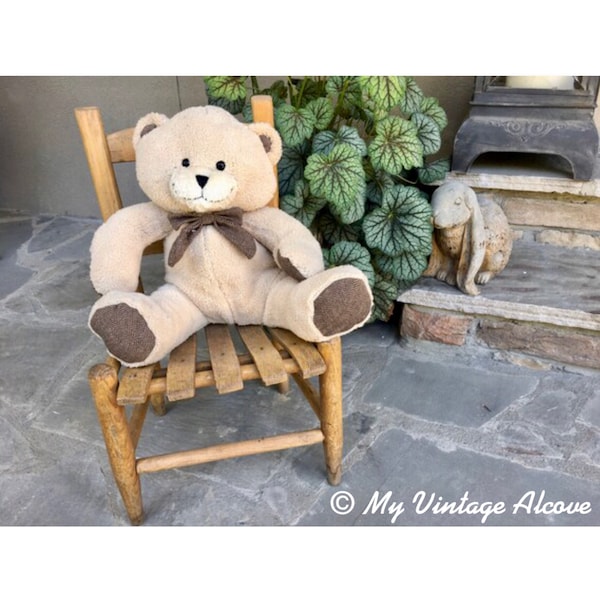 Childs Wooden Chair, Vintage Wooden Childs Chair