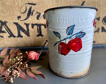 Vintage Flour Sifter, Bromwell Sifter, 3 Cup Sifter, Painted Flour Sifter