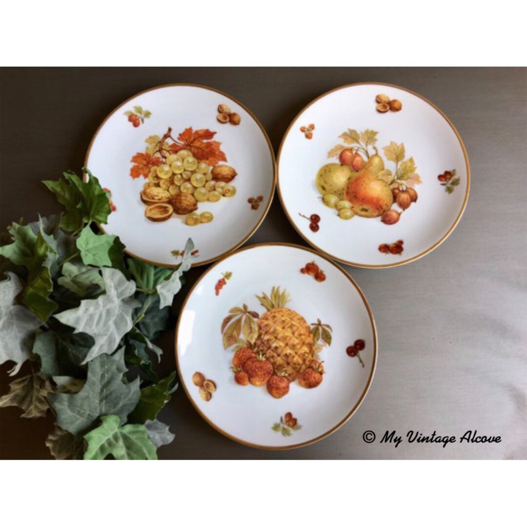Fruit Design Plates, Vintage Hand Painted Fruit Plates, Plates With