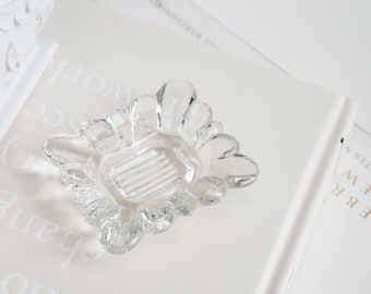 Small Scalloped Glass Ash Tray, Small Vintage Crystal Ash Tray, Small Glass Scalloped Edge Ash Tray, Small Pressed Glass Vintage Ash Tray