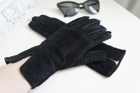 Vintage Black Suede Gloves, Black Suede Lined Glo… - image 3