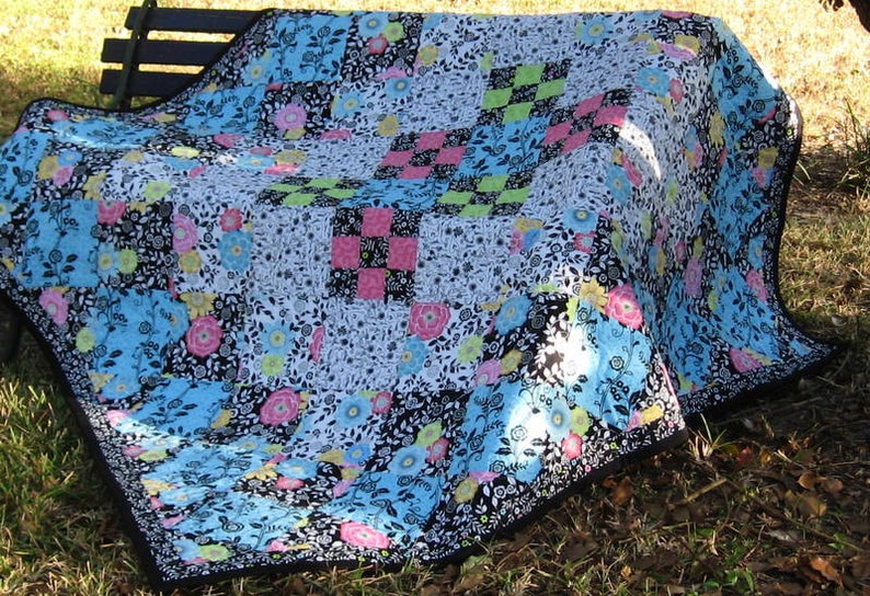 Boho Bed or Throw Quilt with Two Matching Pillow Shams, Reversible Two Quilts in One, 55x64 image 2