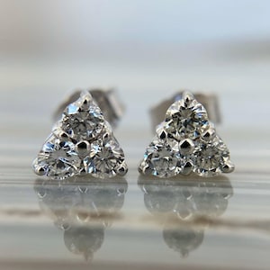 Diamant triangel kluster örhängen | Minimalistiska örhängen | Minimalistiska örhängen i 14K guld