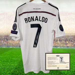 Signed Cristiano Ronaldo Real Madrid 13-14 Jersey + COA