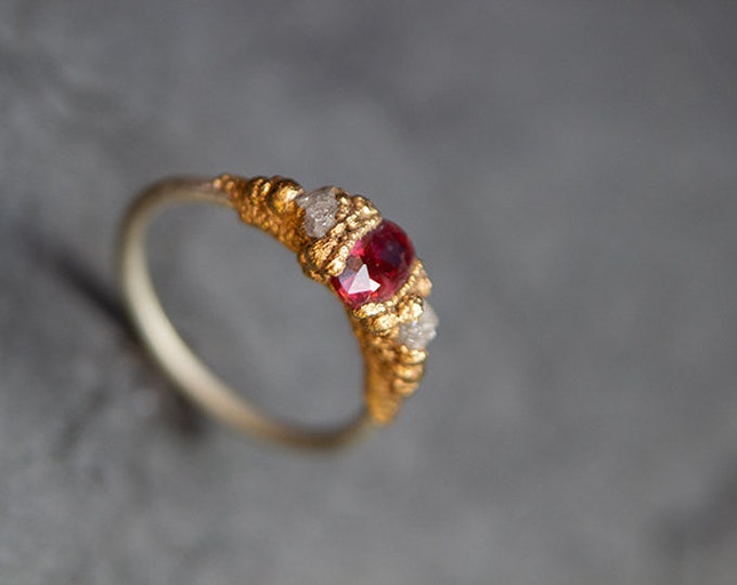Red Blood - baroque gold-plated silver ring with raw diamond & red ruby