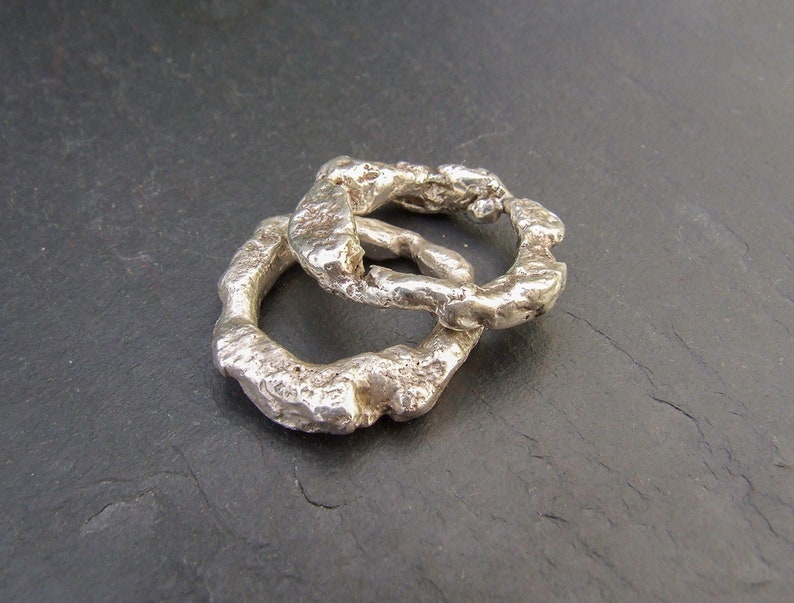 Organic earthy wedding ring unisex shiny silver reticulated Etsy