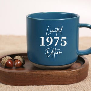 Limited Edition Geburtstag 1975 Keramikbecher, 50. Geburtstagsgeschenk, 50. Geburtstagsfeier-Partygeschenk für Frauen, Geschenk für Schwester