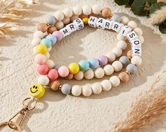 Personligt Boho lärarsnodd Anpassad sjuksköterskepresent Lärarpresent Daisy Pärlfärgad lärarsnodd Läraruppskattningspresent Sjuksköterske-ID-hållare