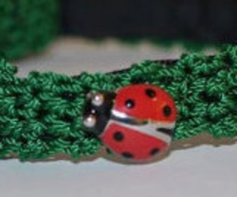 Ladybug Safety breakaway ultra soft crochet Green Cat collar w/ sweet red ladybug unique crochet soft adjustable breakaway cat collar image 2