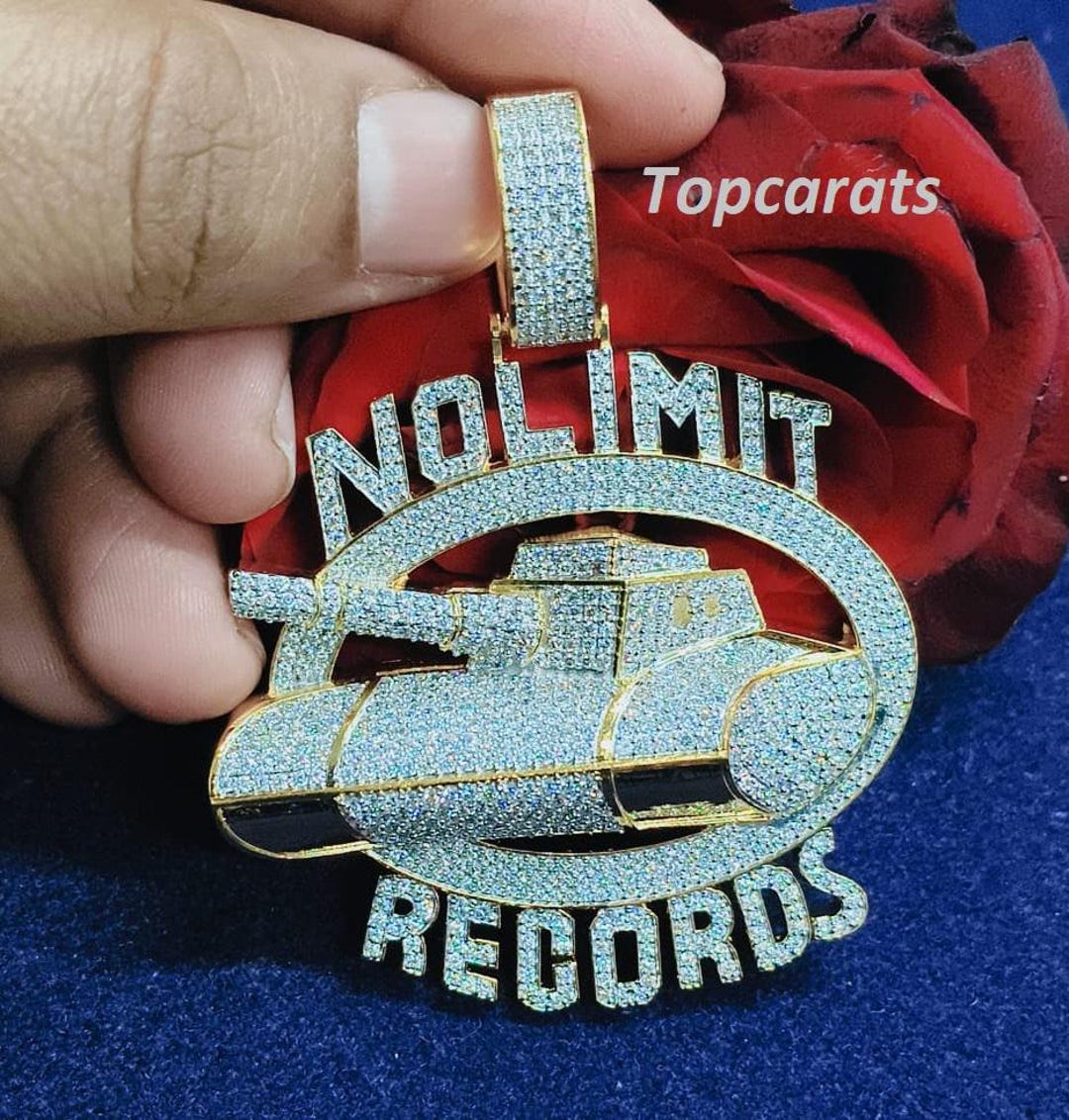Ciondolo Personalizzato 'No Limit Records' In Moissanite 3.2Ct – Oro Bicolore 14k Placcato