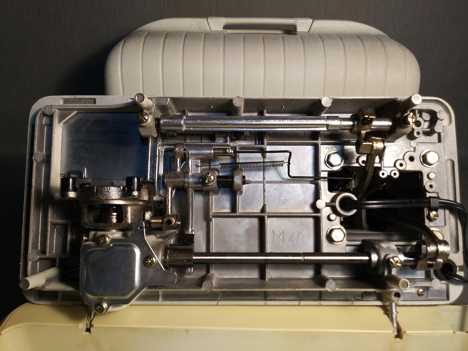 Vintage Necchi Model 522 Sewing Machine Comes With Case Etsy