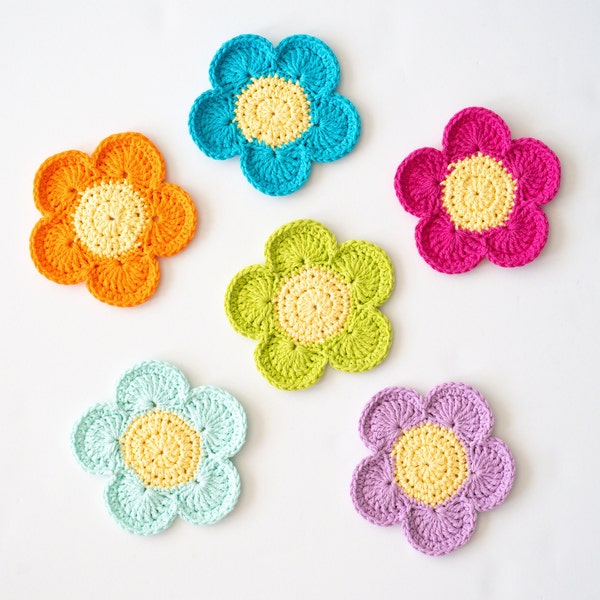 Retro Bright Crochet Daisy Coaster, Daisy Decor, Flower Coaster, Retro Decor, Mod Groovy Daisy Coaster