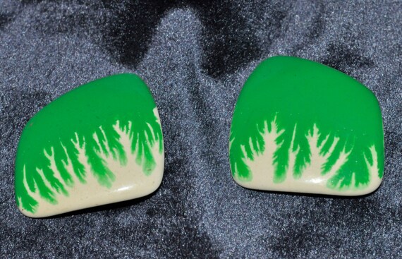 Cute Vintage Tree Art Earrings - image 1