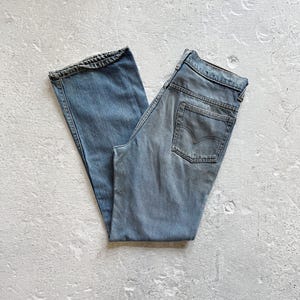 Vintage Levis 517 Bootcut Bell Bottom Jeans Size 30 x 30 Flare Boot Cut Bellbottom High Rise 70s Mens Womens Size 29 Light Wash