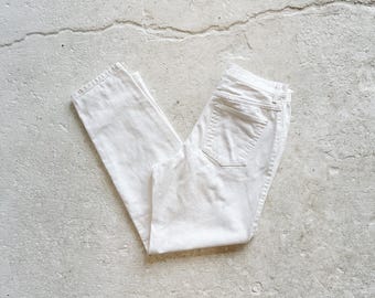 Vintage 90s Women’s Wrangler Jeans Size 29 30 x 28 Cotton Mom Jeans XS S White High Rise Tapered Leg