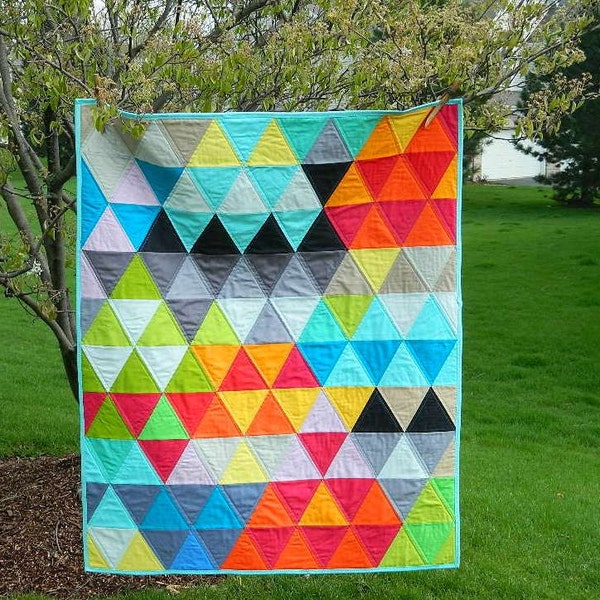 the triangles - modern, graphic, one of a kind baby / toddler quilt