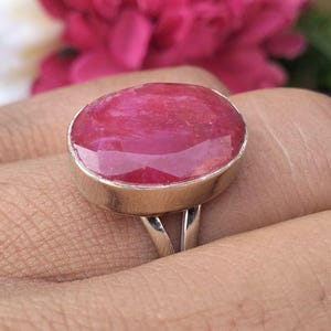 Handgjord rubinring - 925 sterlingsilverarmband - Elegant stapelbar smycke med födelsestenar i juli