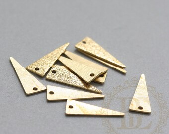 40 Pieces / Raw Brass / Brass Base / Geometry / Stardust / Triangle / Charm (C4035//F222)