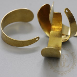 2 Pieces / Raw Brass / Pendant / Charm / Earring Component 30x13mm (C4006//F156)