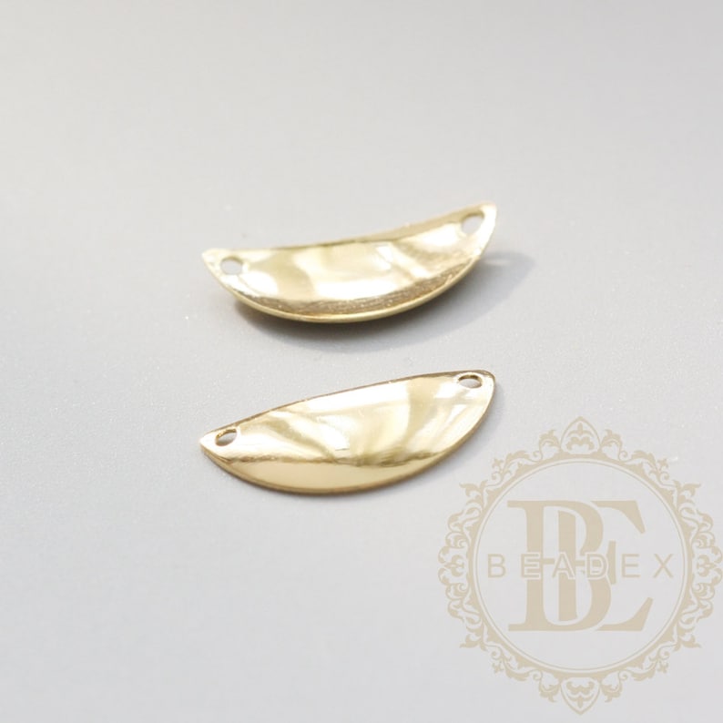 C3926V294 Brass Base Charm Curved Crescent Link Geometry Half Circle Moon