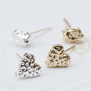 2 Pieces (One Pair) / Earring Findings / Earring Post / Earring Hook / With 925 Silver Pin / Nugget or Heart (C4547)