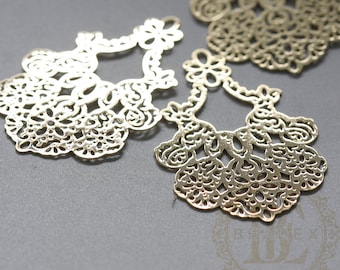 One Piece / Real Gold Plated  / Brass Base / Filigree / Flower / Pendant (C265)