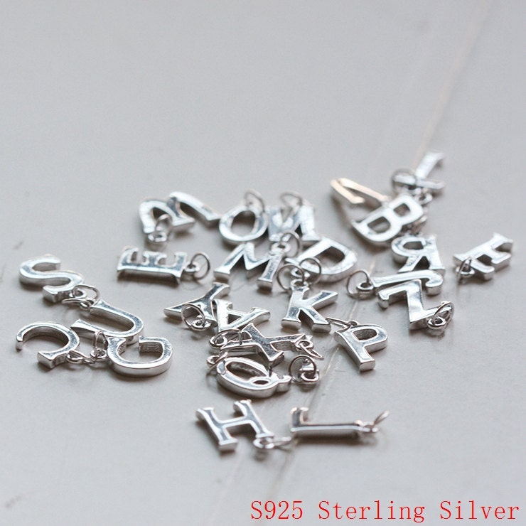 ユバアバイニシャルチャーム【M.T.Y.H】Silver925 英字 One Piece / White Gold Plated 925 Sterling Silver / Alphabet