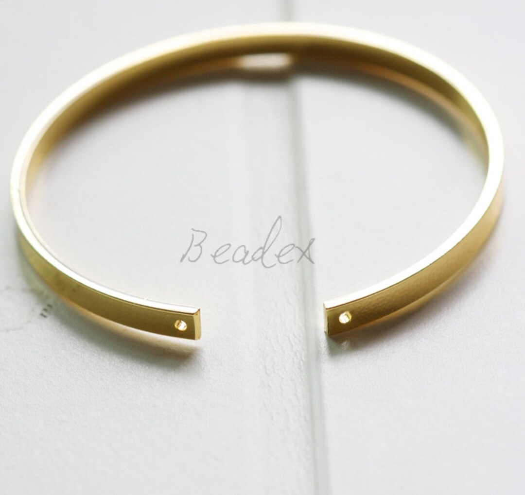 One Piece / Brass Base / Real Gold Plated / Curved Link One Piece / Brass Base / Real Gold Plated / Curved Link