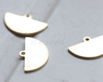 30 Pieces / Raw Brass / Brass Base / Charm / Crescent / Geometry / Half Circle (C3091//p427)