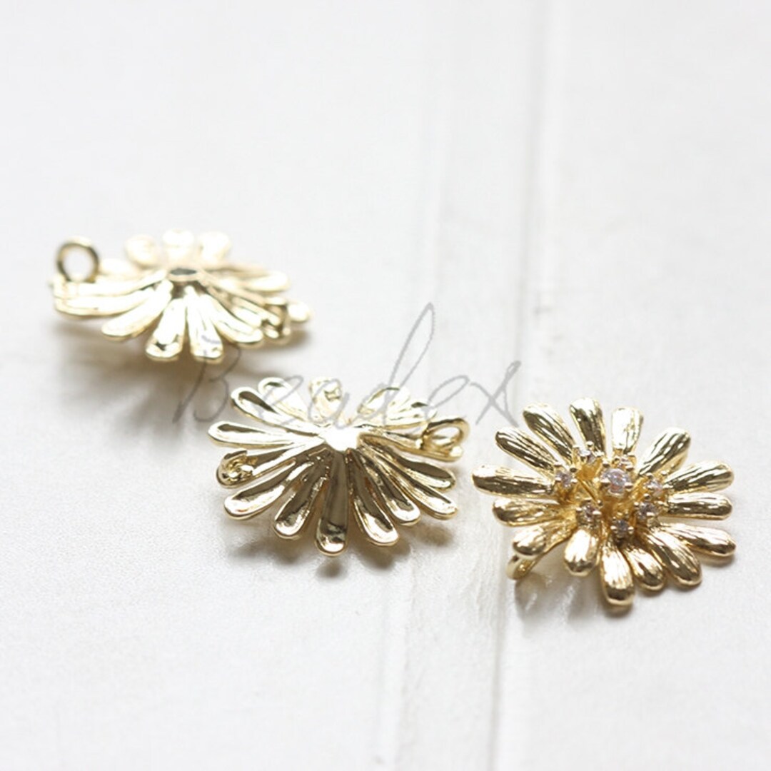 One Piece / Flower With Rhinestone / Gold Plated / Real Gold One Piece / Flower With Rhinestone / Gold Plated / Real Gold