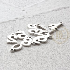 One Piece / Antique Silver Plated / Solid Brass / Charm / Number (C4553)
