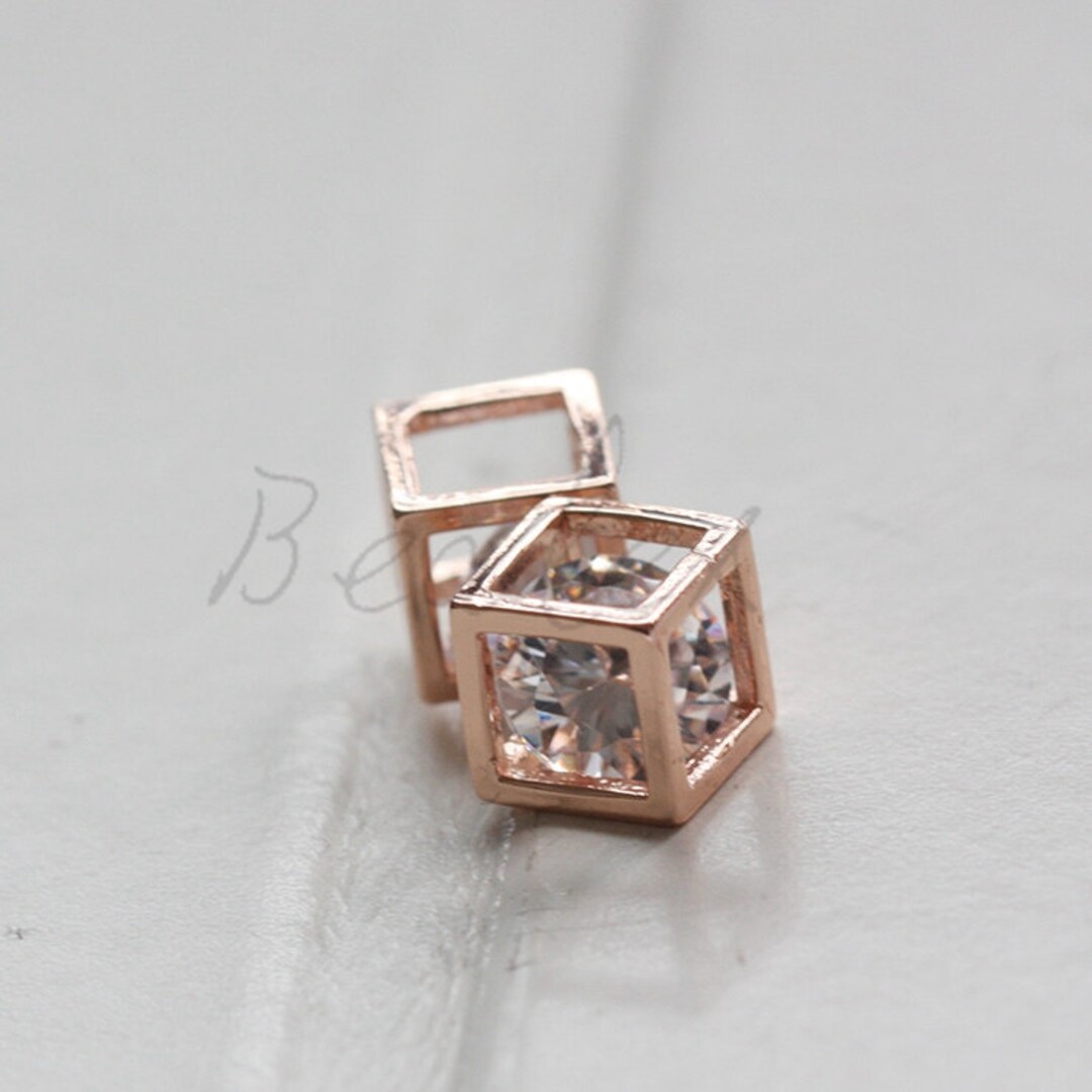 One Piece / Near Square With Rhinestone / Rose Gold Plated