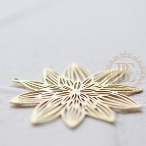 One Piece / Solid Raw Brass / Pendant / Flower 40*42mm (C4613)