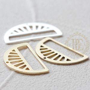Solid Brass / Half Moon / Pendant / Charm 30*17mm (C4562)