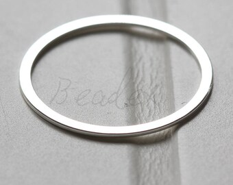 En del / Försilvrad / Äkta silver / Mässingsbas / Platt sluten ögla / Ring / Länk / Inget hål (C3604//K671A)