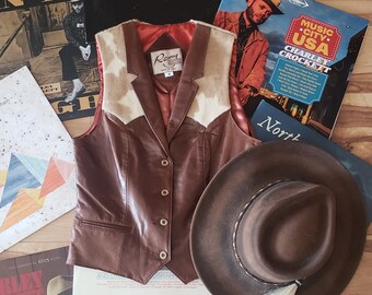 vintage 70s 1970's buttery soft REMY leather western vest top w/genuine cowhide yoke XS S southwestern cowgirl cowboy rodeo ranchwear