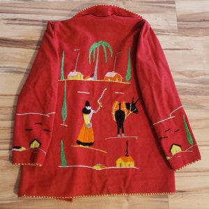 vintage 50s 60s red felt Mexican tourist souvenir jacket blazer with embroidered village designs S M Mexico southwestern western rockabilly image 3