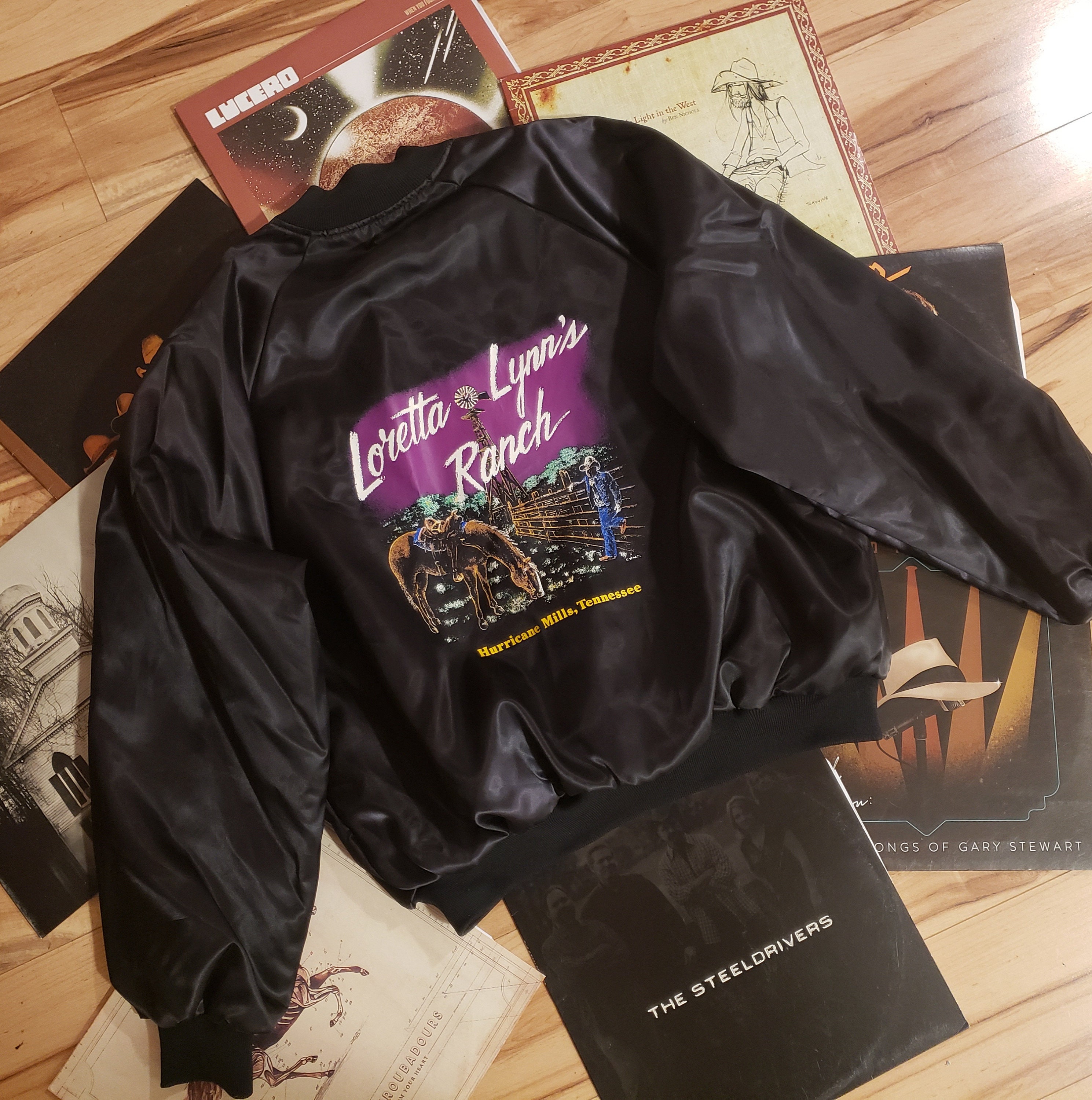 アウターvintage Vtg 1991 Avirex Suquamish Distressed Leather Varsity Bomber