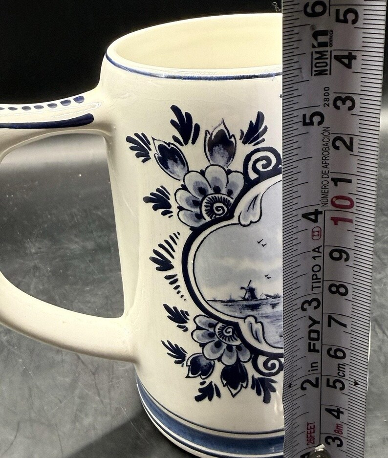 Jarra de cerveza Heineken vintage pintada a mano en azul Delft, fabricada en Holanda. imagen 5