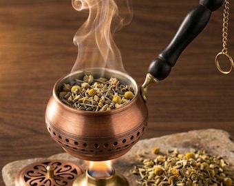 Handgearbeiteter Weihrauchbrenner aus Kupfer
