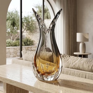 Elegant handblåst konstglasvas - Skulptur i bärnsten och klart blåst glas