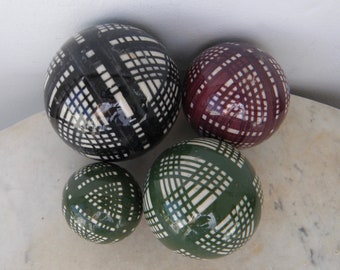 4 PLAID CARPET BALLS Bowling Game Black/White Maroon/White Green/White Circular Stripes 3 Sizes Boules English Victorian Antique Game 1800's
